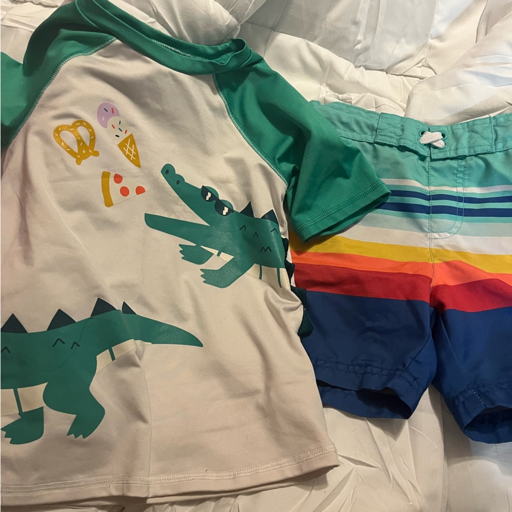 Boys cat & Jack swim shirt & swim trunks
